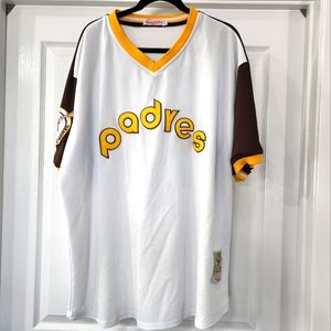Mitchell & Ness Tony Gwynn #19 throwback Jersey. Size 3XL.